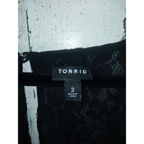 Torrid 2X Black Lace Peplum Top - Picture 4 of 7